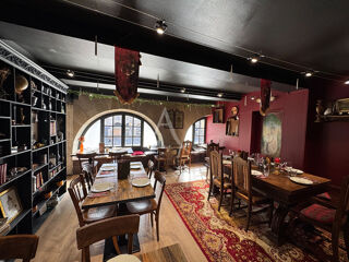  Immeuble � vendre 15 + pi�ces 365 m�