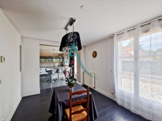  Maison à vendre 9 pièces 226 m²