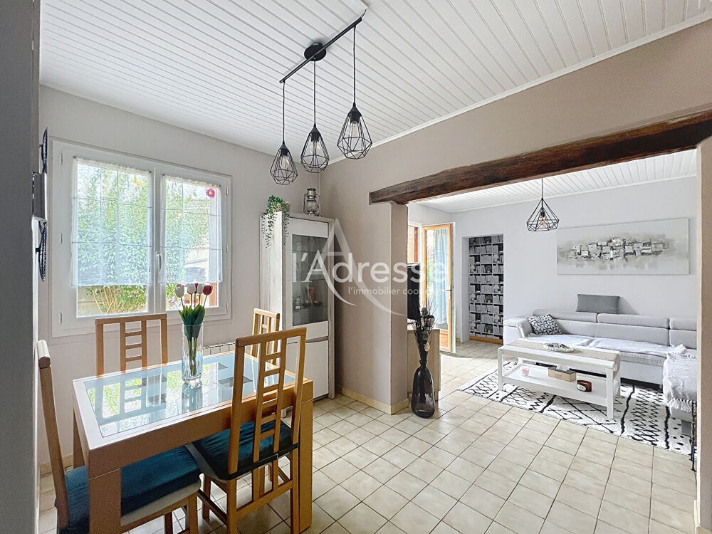 Vente Maison Maison Le Blanc Mesnil 4 pièce(s) 100 m2 utile. Le blanc mesnil