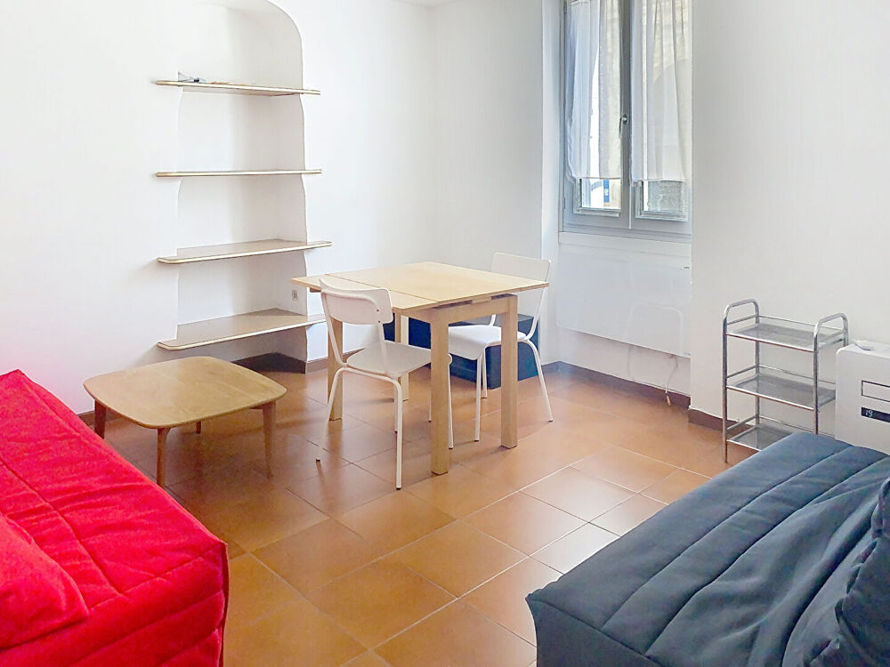 T2 AVIGNON INTRA MUROS (IM) - 42M² - 1ER ETAGE