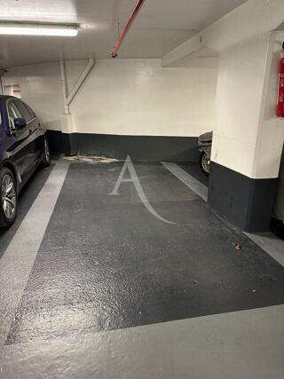  Parking / Garage � vendre 