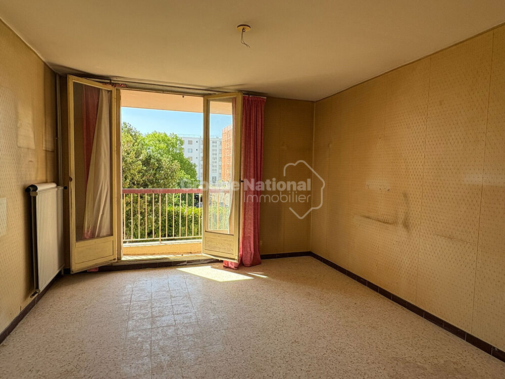 Vente Appartement ARLES. Appartement T3 à rénover. Arles