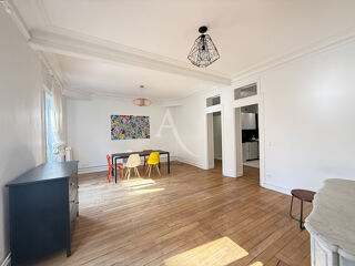  Appartement à louer 2 pièces 68 m²