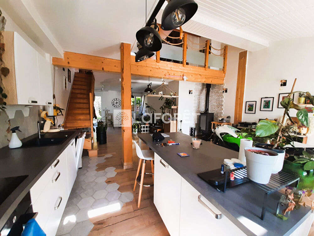Appartement Glay 4 pièce(s) 109m2