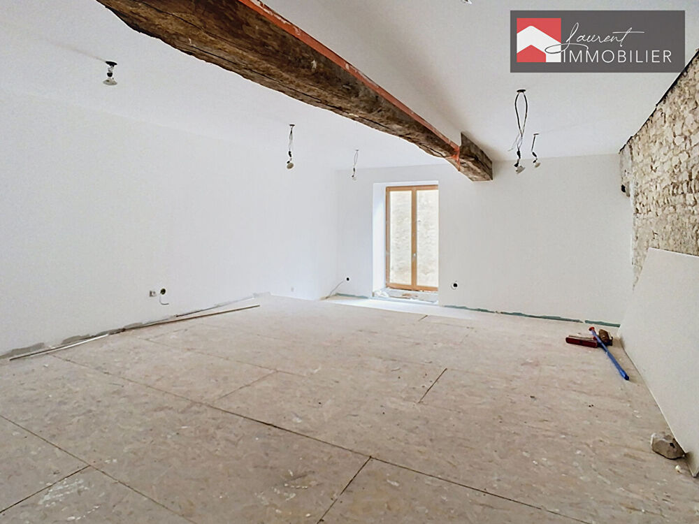 Maison de ville en pierre, 3 niveaux, 172 m² - 71260 LUGNY