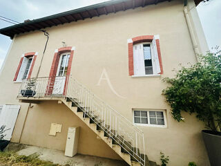  Immeuble à vendre 9 pièces 335 m²