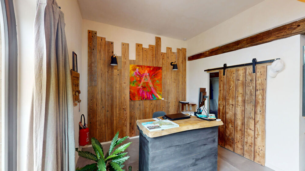Maison 12 pièce(s) 370 m2