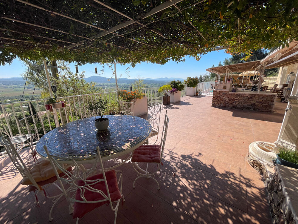 Vente Maison Villa Cuers 5 pièce(s) 130 m2 Cuers