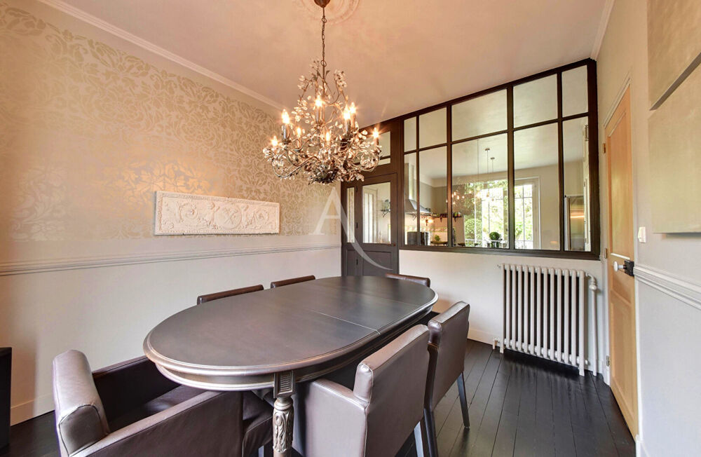 Maison de caractère rénovée 7 pièces + cave totale et Garage