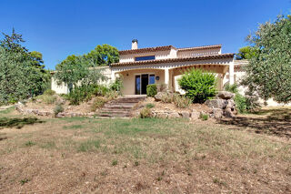  Maison à louer 6 pièces 186 m² Trans en provence