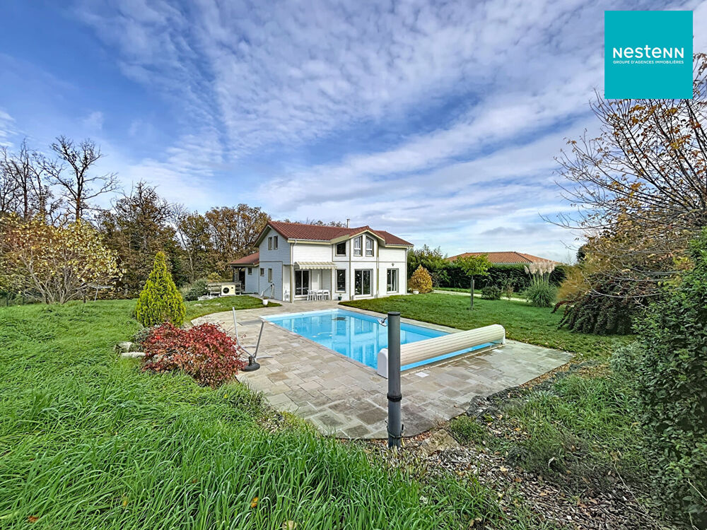 Vente Maison Maison Montbrison 6 pièce(s) 150 m² - terrain clôturé et arboré - piscine Montbrison