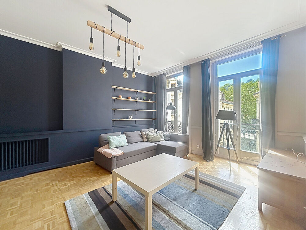 Vente Appartement Exclusivité NESTENN : VASTE APPARTEMENT DE CARACTÈRE DE 114 M² EN PLEIN CENTRE-VILLE Saint etienne