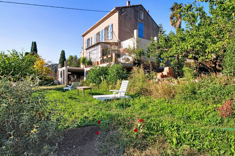   � VENDRE EN EXCLUSIVIT� BARGEMON | VIAGER OCCUP� | Maison de ville 240 m� sur 960 m� de terrain Maison - 10 pi�ce(s) - 240 m�