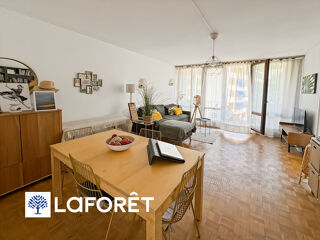  Appartement à louer 3 pièces 64 m²