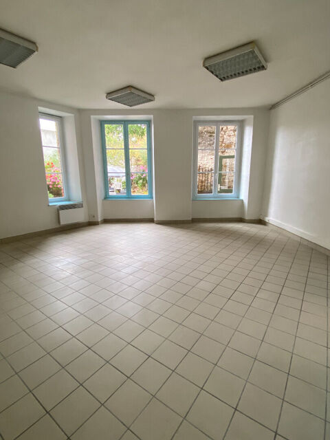   Local usage de bureau Saint Brieuc 130 m² 