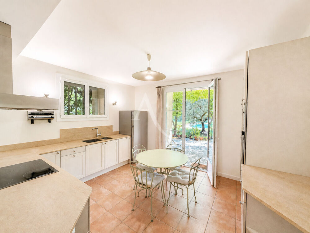 Maison coup de coeur 6 pièce(s) 210 m2