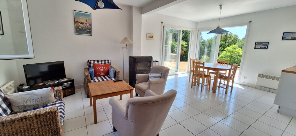 Fouesnant, Jolie maison de 4 chambres, sur un beau terrain arboré de 2000 m² !