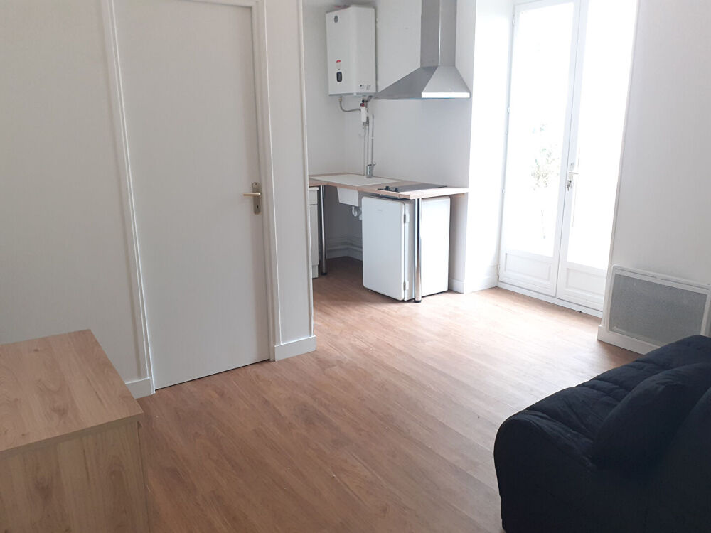 STUDIO Meublé à QUIMPERLE - 1 pièce(s) - 17 m2