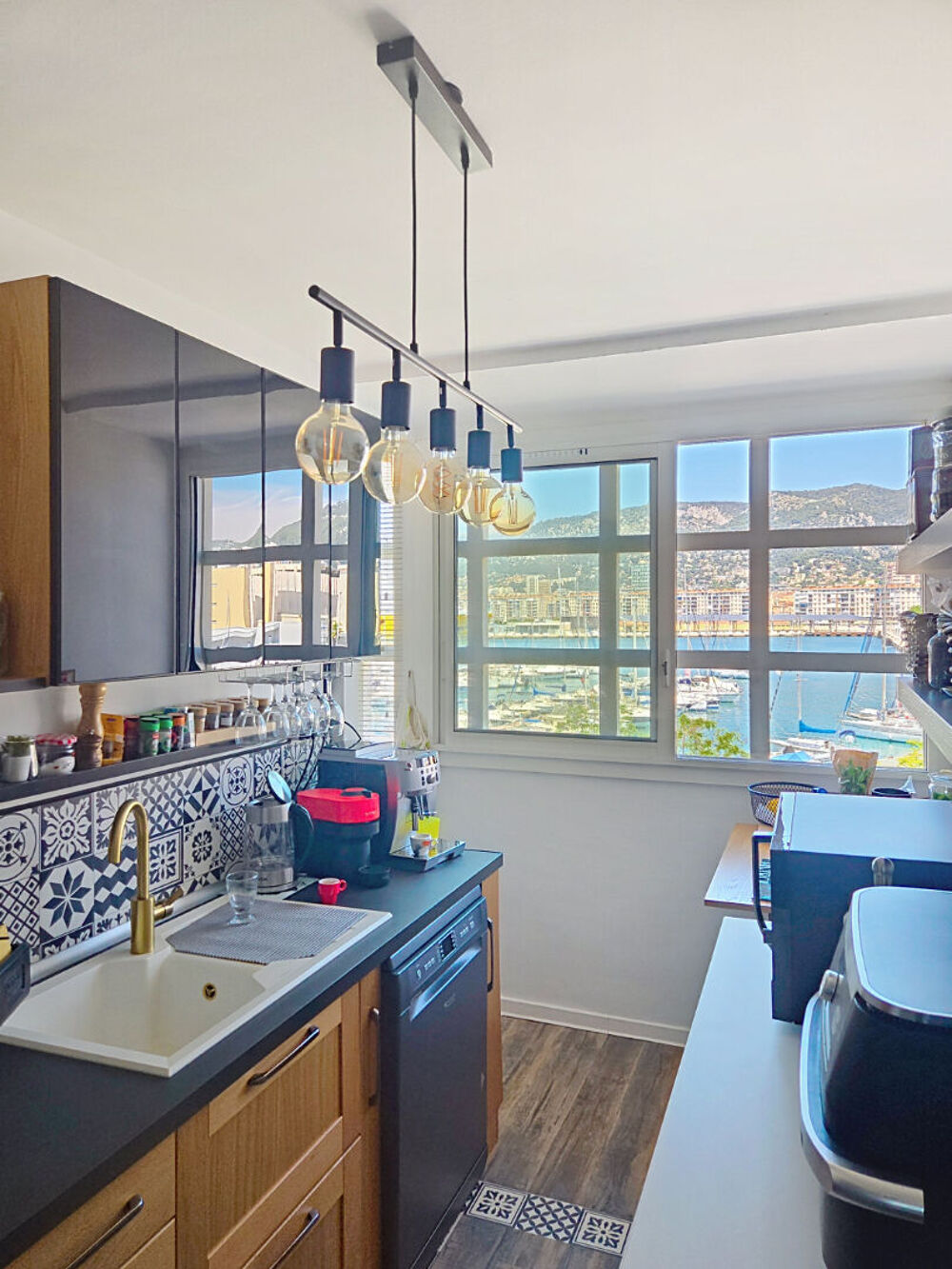 Vente Appartement Mourillon - Port de Plaisance F3 vue mer et place de parking privative Toulon