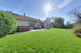  Maison à vendre 8 pièces 235 m²