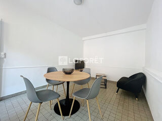  Appartement à louer 2 pièces 45 m²
