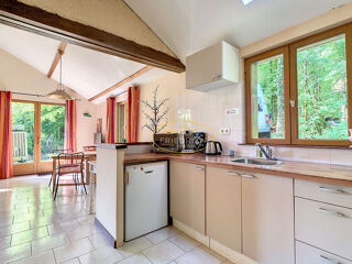  Parking / Garage � vendre 15 + pi�ces 400 m�