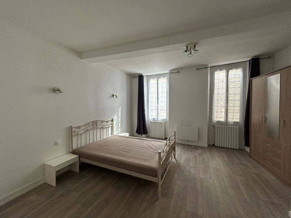 Appartement T2 VIDE - JONZAC Centre Ville