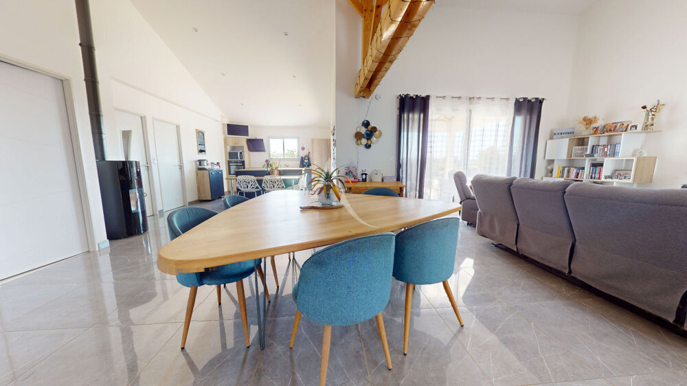 Vente Maison ITEUIL - PLAIN PIED - 4 CHAMBRES - DOUBLE GARAGE Iteuil