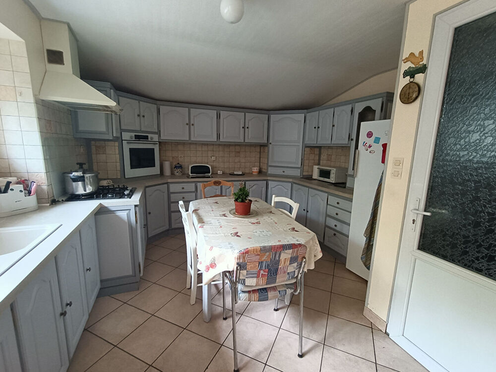 Vente Maison Maison Tonnay Charente 7 pièce(s) 166.17 m2 Tonnay charente