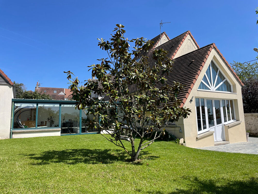 Maison d'architecte Château-Thierry 10 pièce(s) 202 m2