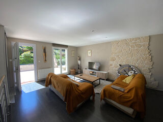  Maison � louer 6 pi�ces 154 m� Saint savournin