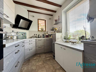  Maison  vendre 9 pices 235 m