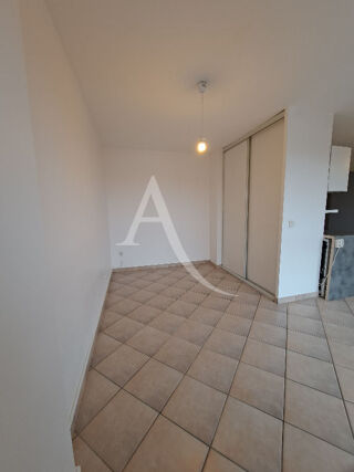  Appartement à louer 1 pièce 30 m²