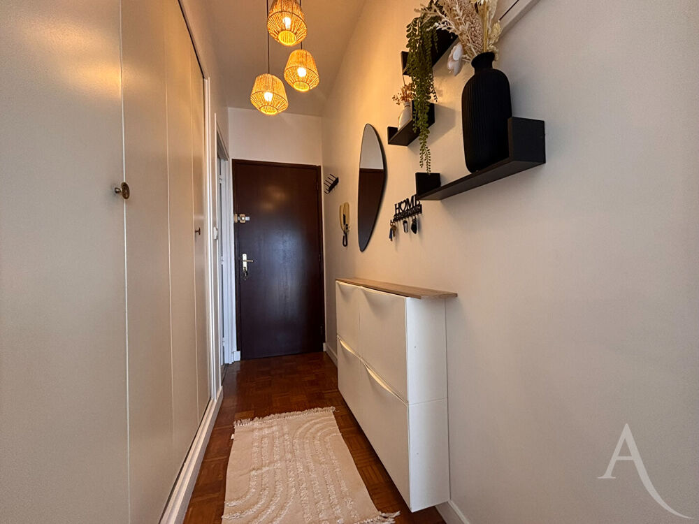 Location Appartement Bourges - Appartement meublé avec balcon ! Bourges