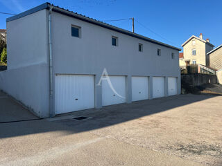  Parking / Garage à louer 12 m²