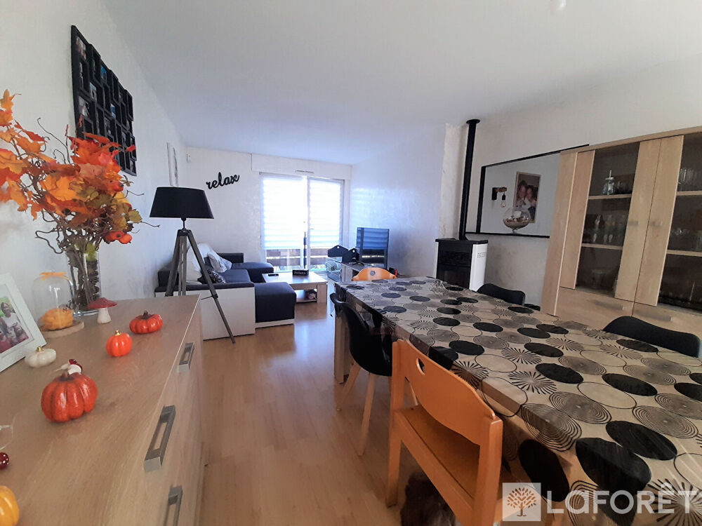 Maison Fesches Le Chatel 5 pièce(s) 81 m2