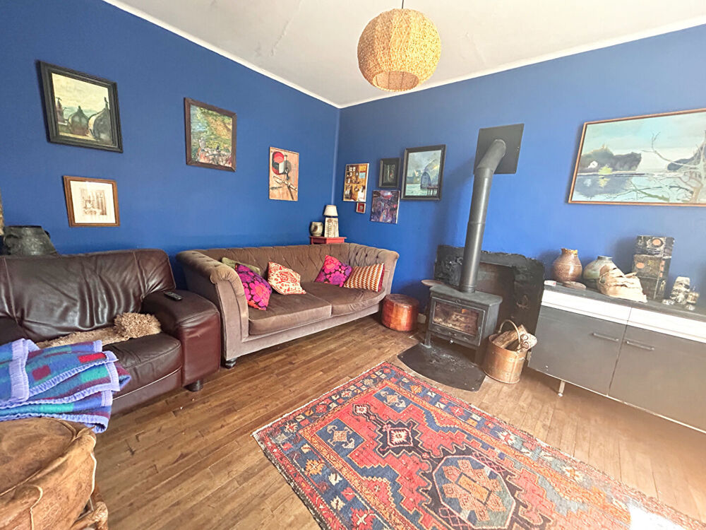 Vente Maison FINISTÈRE: Châteauneuf-du-Faou. Charmante maison de campagne de 2 chambres avec un terrain de 5 000 m² à proximité des commodité Chateauneuf du faou