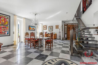  Maison à vendre 15 + pièces 665 m²