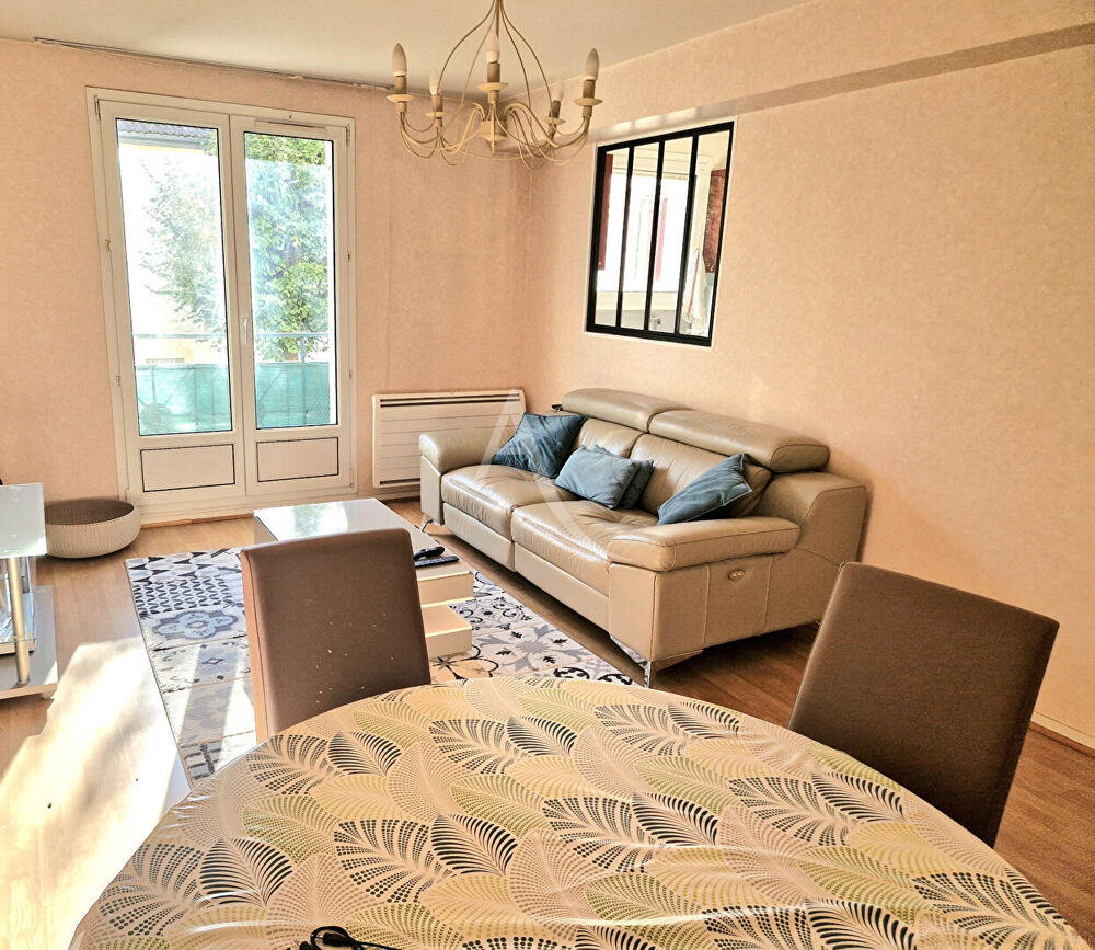 Vente Appartement Proches commerces et écoles, aux calmes  F4 73m2  3chambres, ascenceur, balcon, place de parking sous-sol Meaux