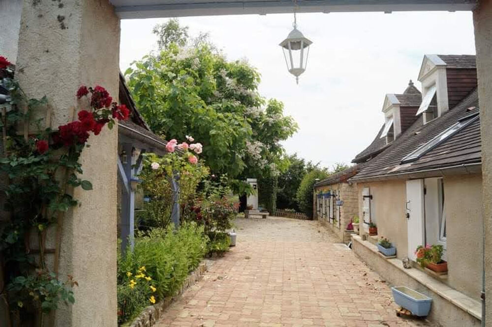 Maison 6 pièces 206 m² · à La Douze · 206 m² · 287 000 €