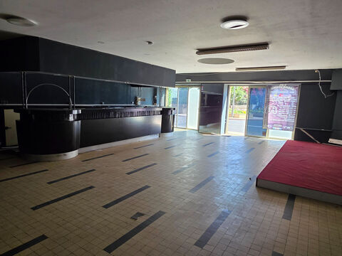 Local commercial 80m&sup2; 410 81200 Mazamet