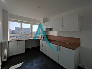  Appartement à louer 2 pièces 63 m²