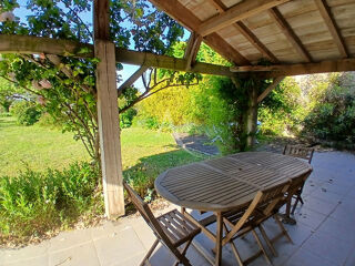 Maison 5 pièces 247 m² · à Gémozac · 247 m² · 379 800 €