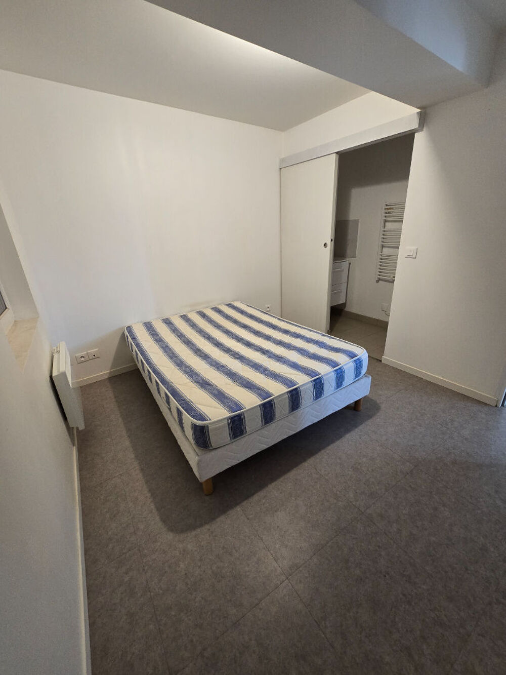 Appartement Mours - 2 pièces - 33.95m²
