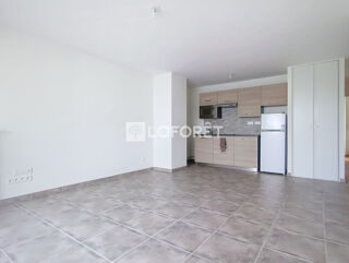  Appartement à louer 3 pièces 64 m²