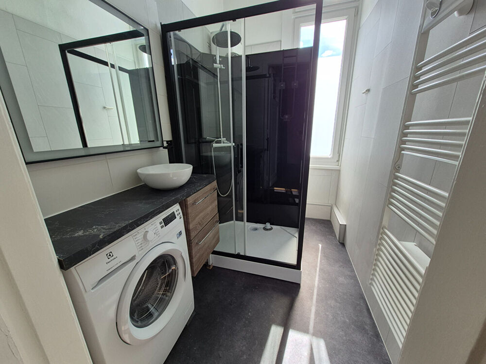 Vente Appartement Lille VAUBAN : Studio + cave  face à l'université Catholique Lille