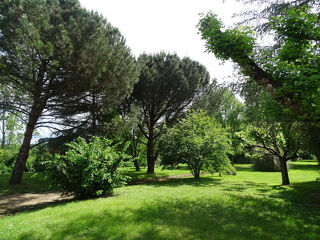  Maison � vendre 9 pi�ces 220 m�