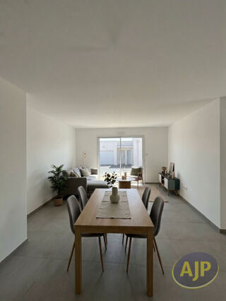  Maison à louer 4 pièces 85 m²