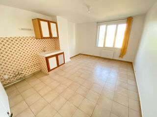  Appartement à louer 2 pièces 31 m²