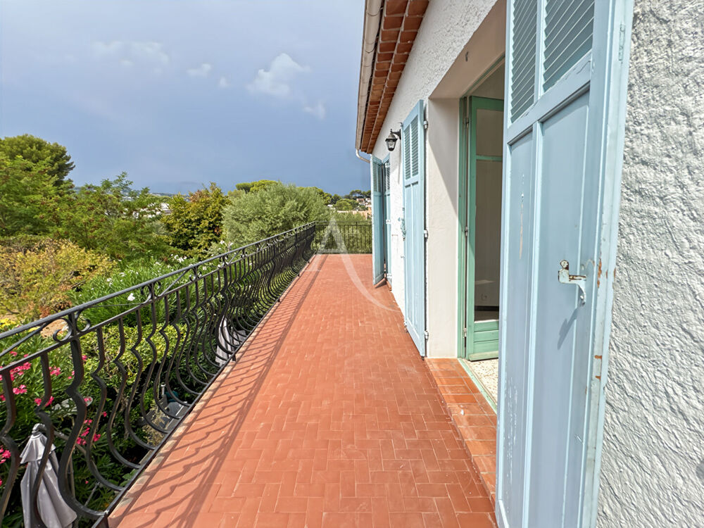 Location Appartement Appartement Le Cannet 3 pièces 70.76 m2 terrasse Le cannet